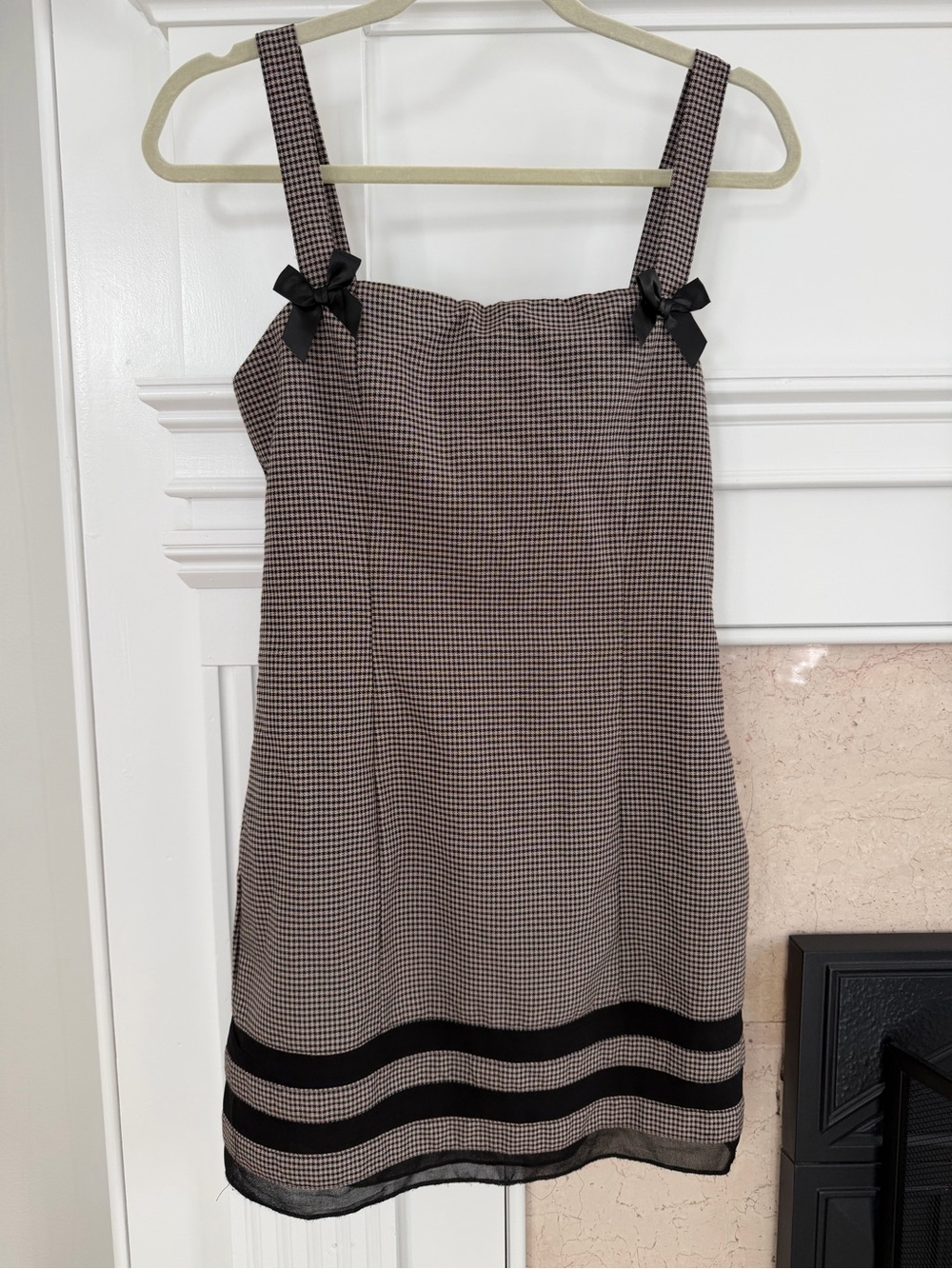 Forever 21 Sleeveless Houndstooth Y2K Preppy Plaid Mini Dress with Bow Straps
